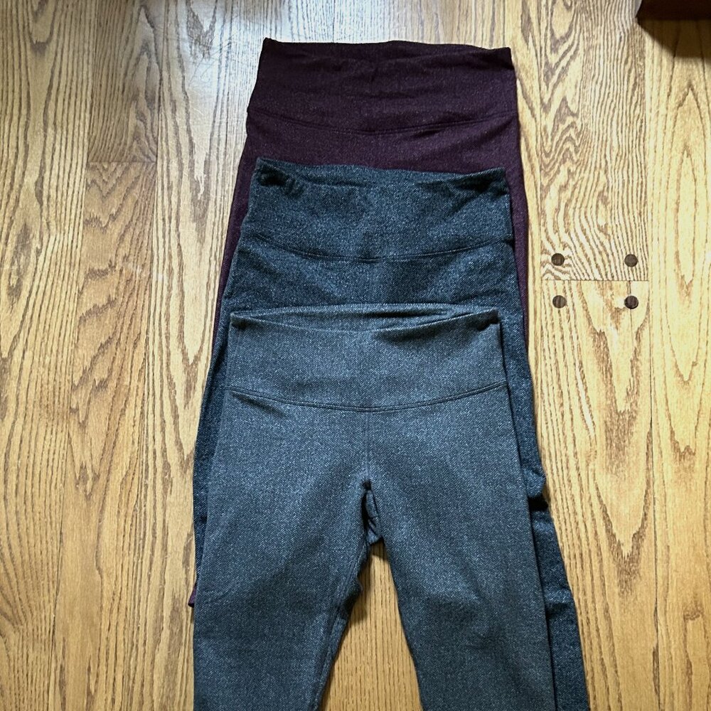 Old Navy textured Leggings--three pairs, size L